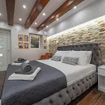 Luxury Boutique Studio